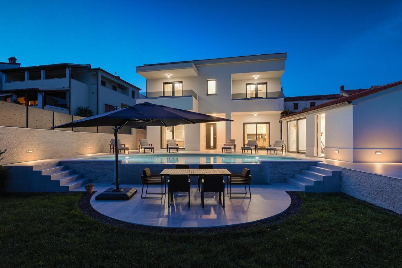 Villa Cascada Muntić Exterior foto